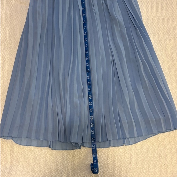 American Eagle Outfitters High-Waisted Pleated Midi Skirt - Size S - Picture 9 of 10